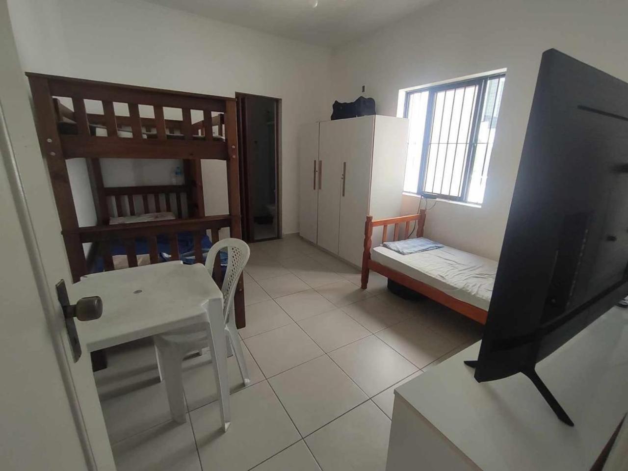 Residencia Rca13 Hotel Santos  Buitenkant foto